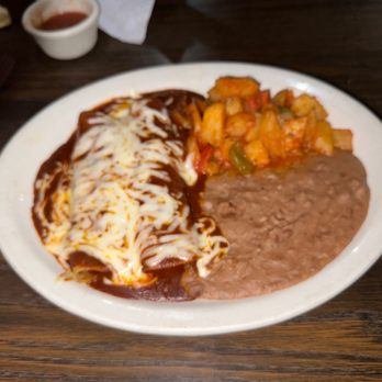 Pulido’s Kitchen and Cantina signature dishes Enchilada Dinners, Crispy Tacos, Fajitas, Combination Plates, Puffy Tacos.